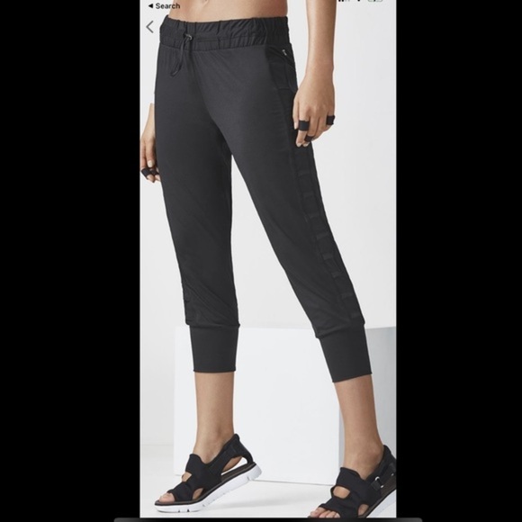 FABLETICS Victoria Pant in Black sz M/short - Picture 1 of 4